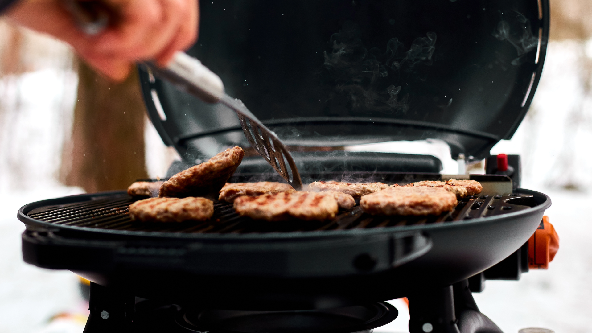 Com netejar una barbacoa correctament durant l’estiu per cuinar millor i allargar-ne la vida útil